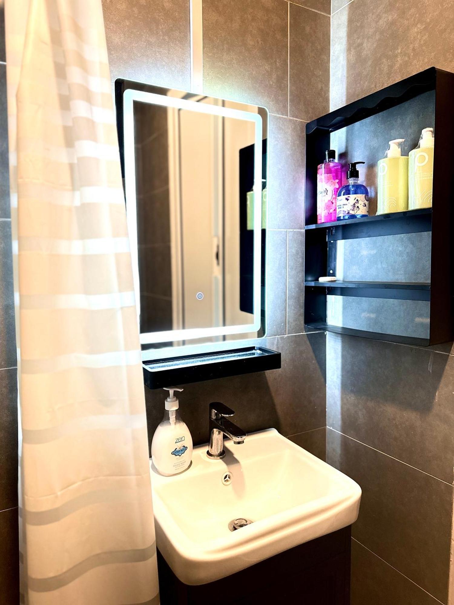 Studio Room At Neu Suites, Jalan Ampang Kl クアラルンプール エクステリア 写真